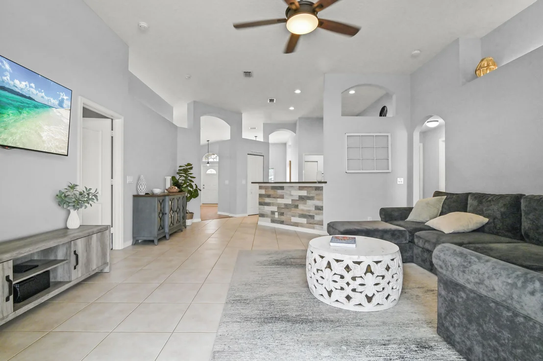 Photo of 6319 Foster Street