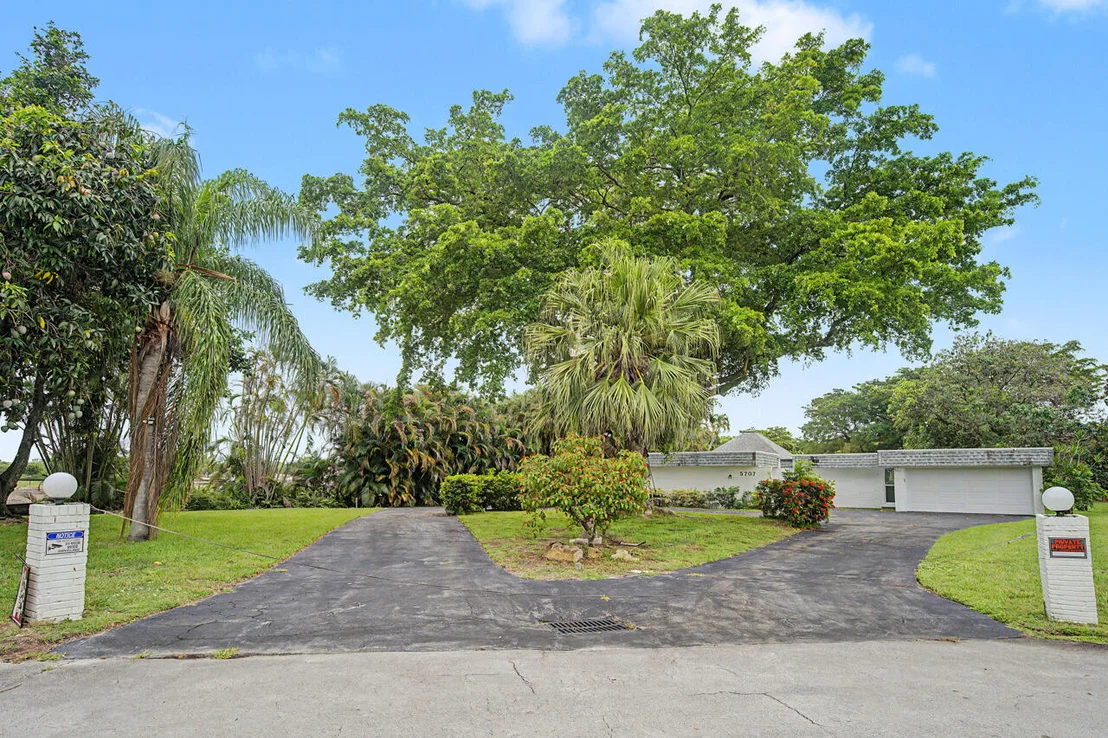 Photo of 5707 White Hickory Circle