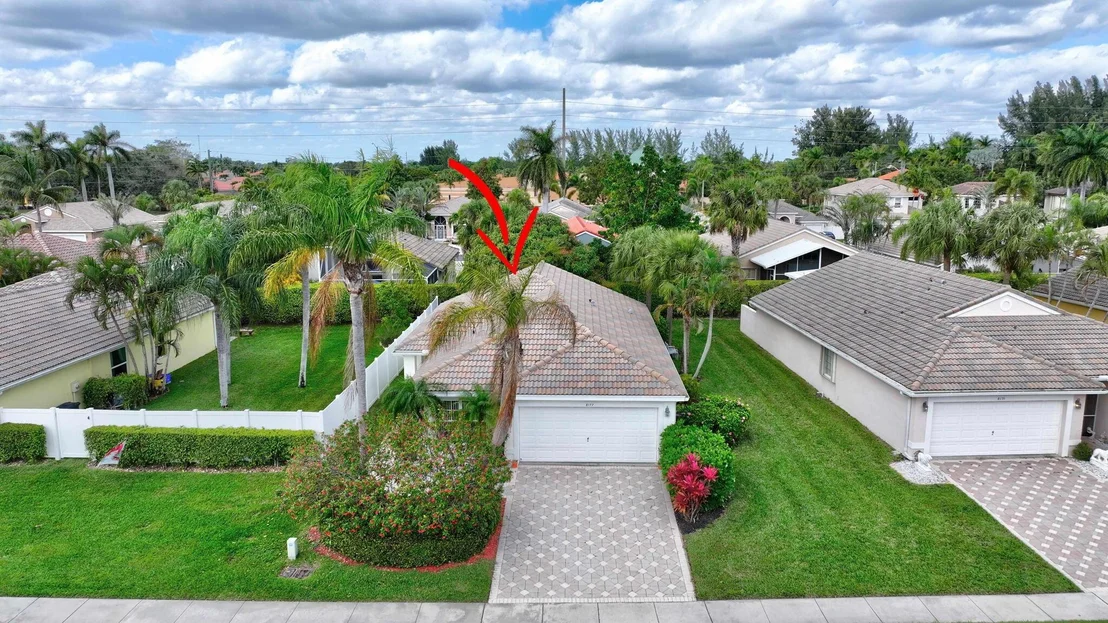 Photo of 8177 Palm Gate Drive