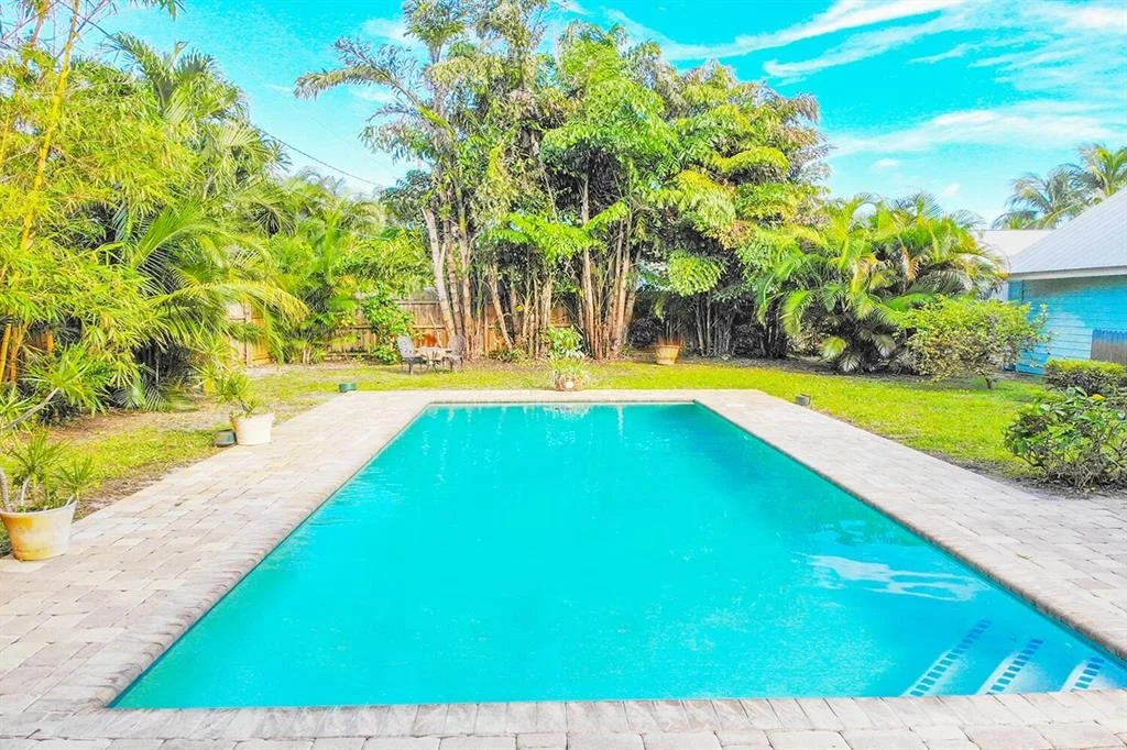 Photo of 321 Beverly Drive