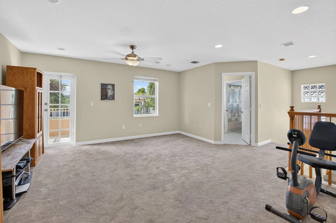 Photo of 7541 DOWNWINDS Lane