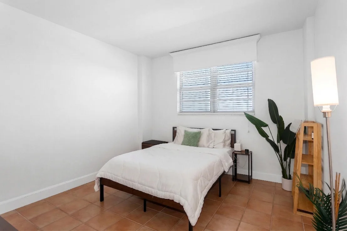 Photo of Unit PH23 at 90 Edgewater Drive