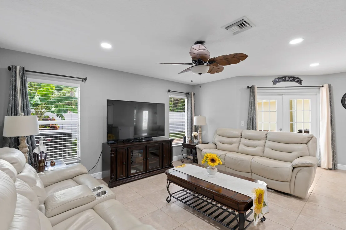 Photo of 6562 Adriatic Way
