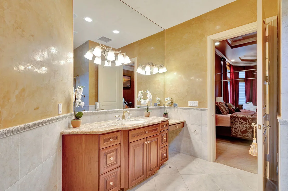 Photo of 2330 Tecumseh Circle
