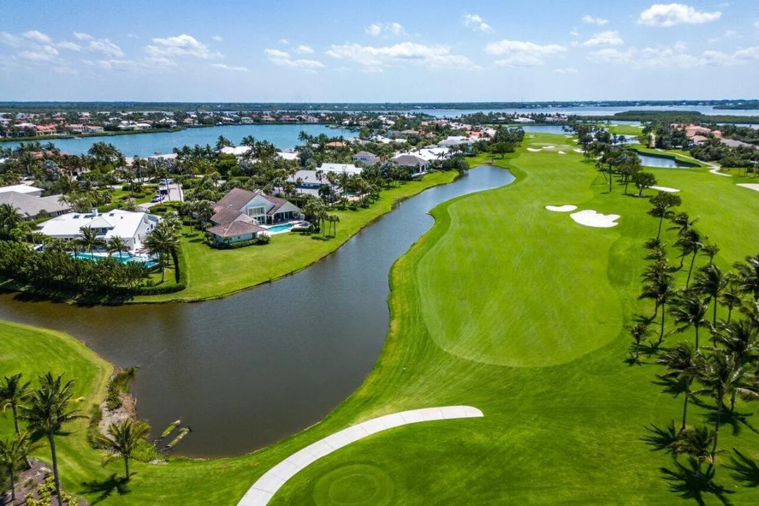 Photo of 2160 SE Golfview Lane