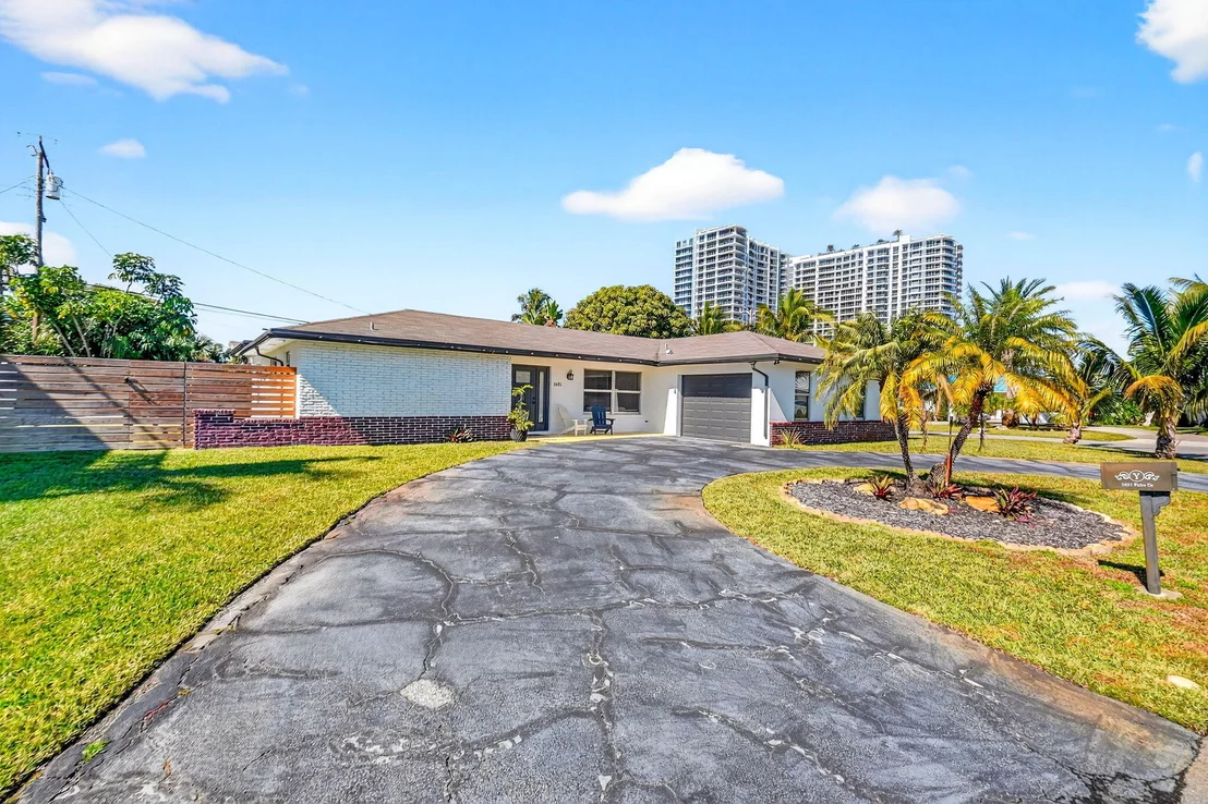 Photo of 3651 Palm Drive