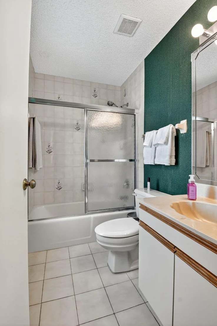 Photo of 3170 Equestrian Drive