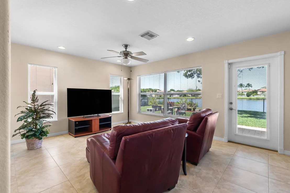 Photo of 6217 Willoughby Circle