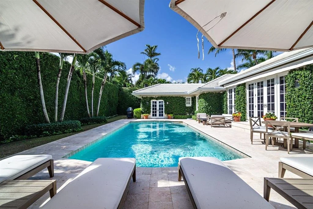 Photo of 272 Tradewind Drive