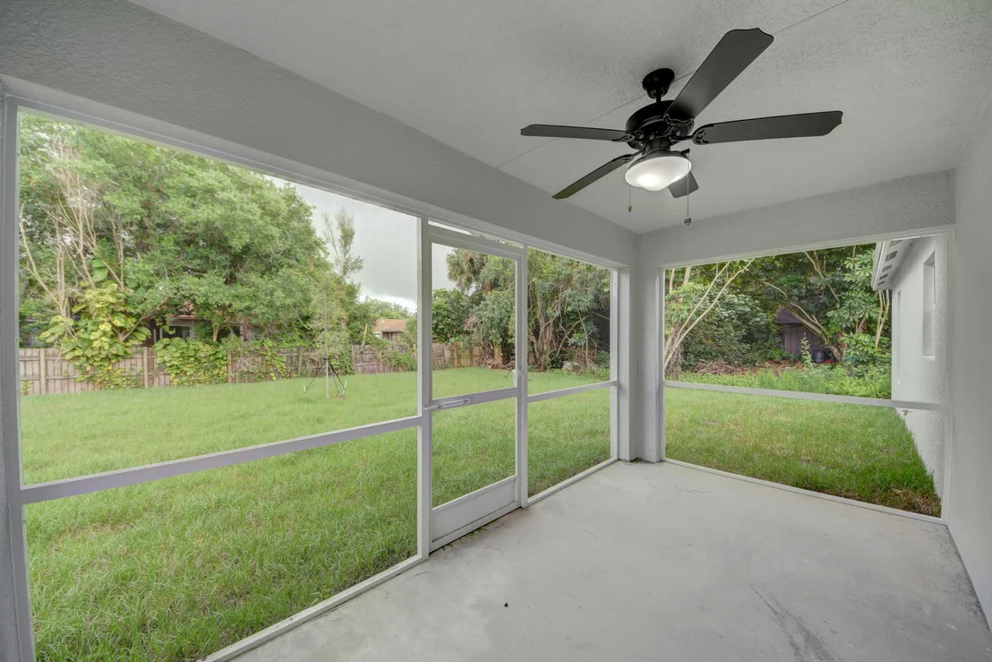 Photo of 5714 Sunset Boulevard