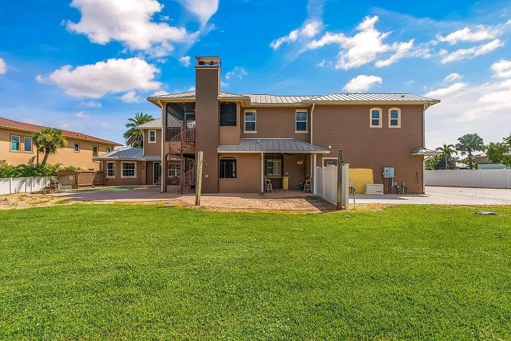 Photo of 7777 Grand Oak Circle