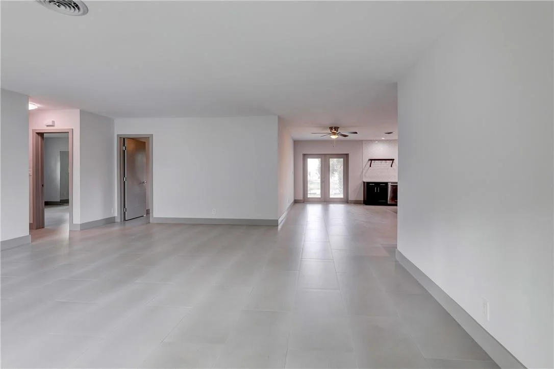 Photo of 72 W Palm Drive