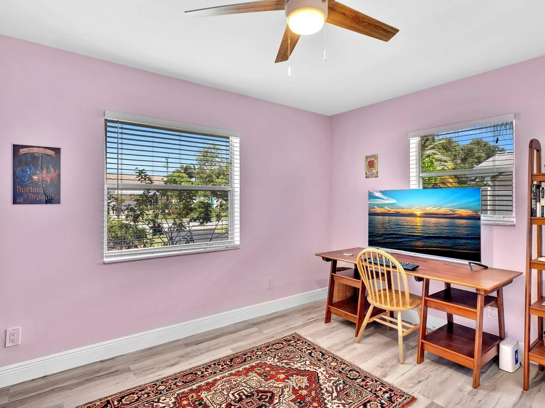 Photo of 633 Heron Drive