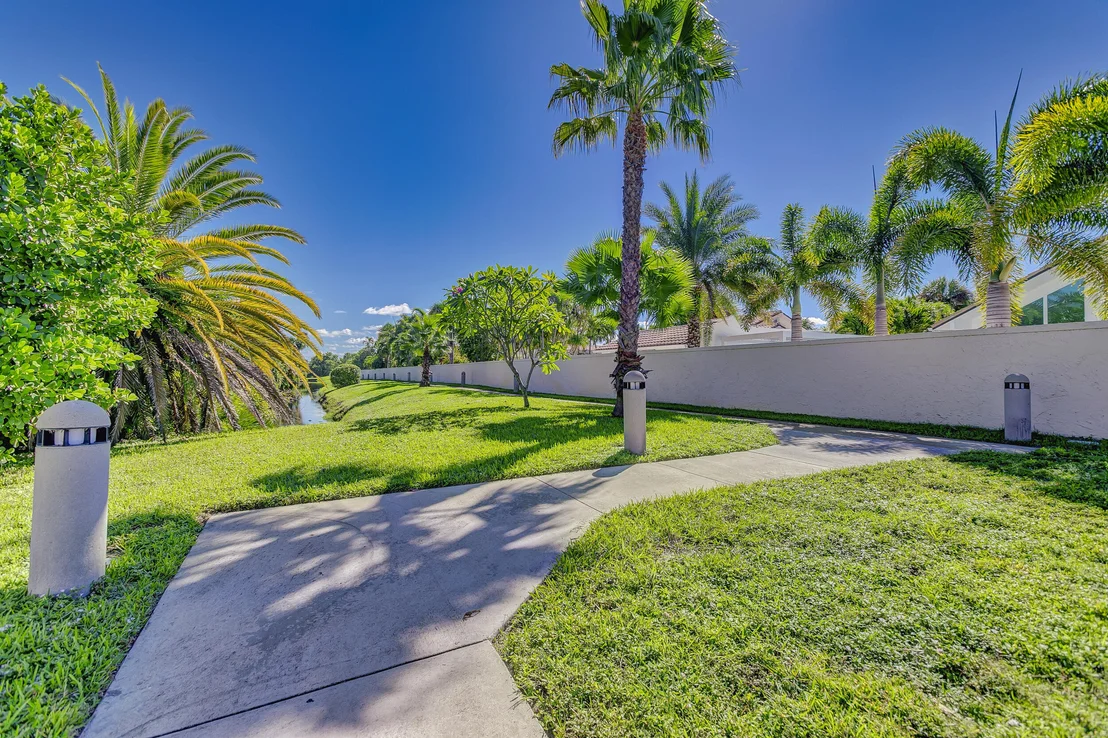 Photo of 246 Seabreeze Circle