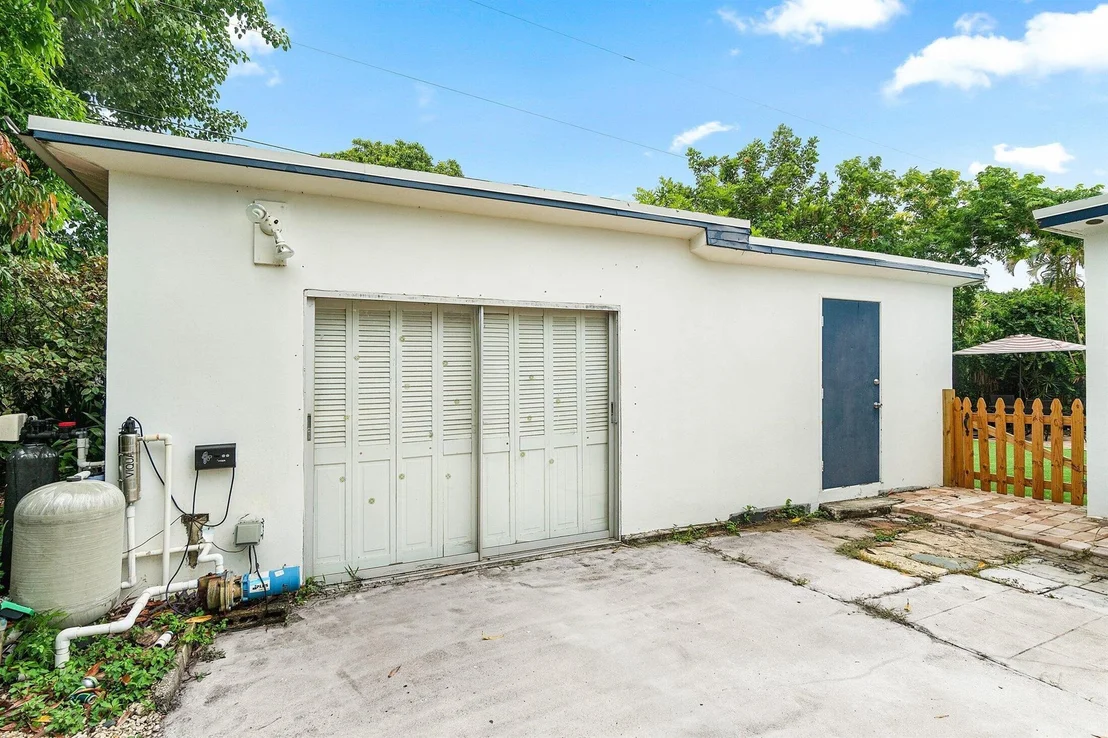 Photo of 1923 Holman Drive