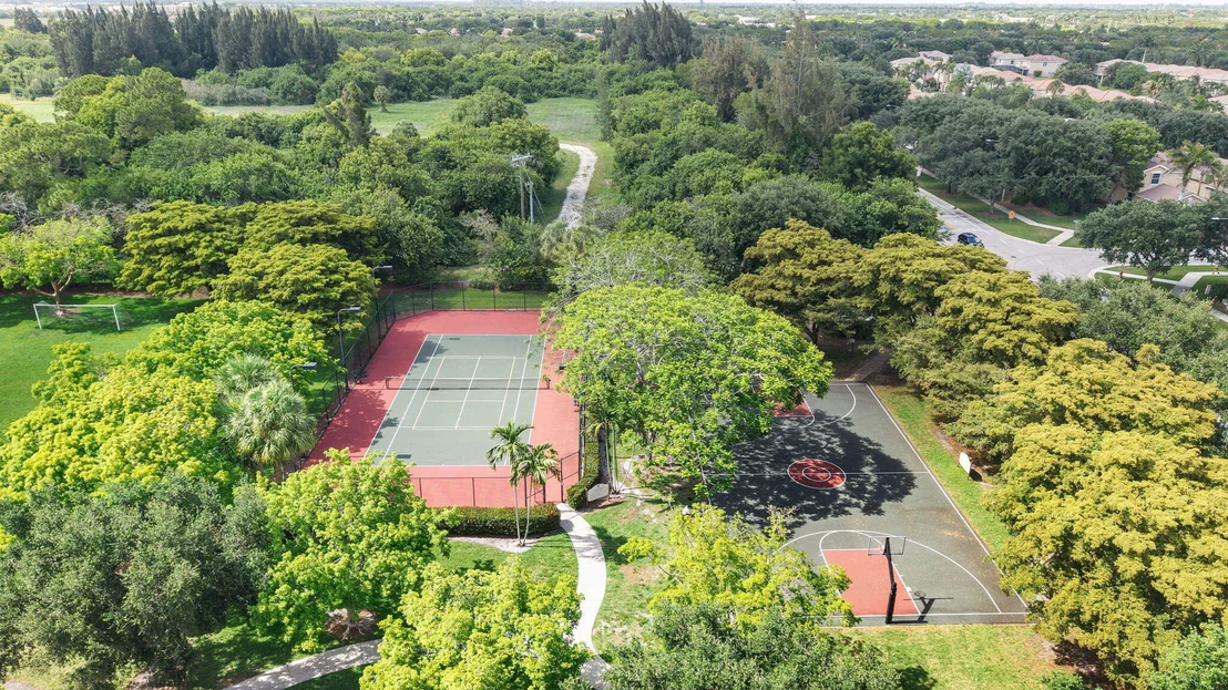Photo of 7942 Parsons Pine Drive