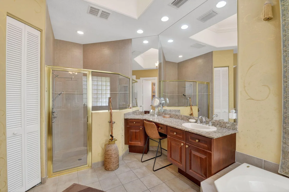 Photo of 3909 Netherlee Way