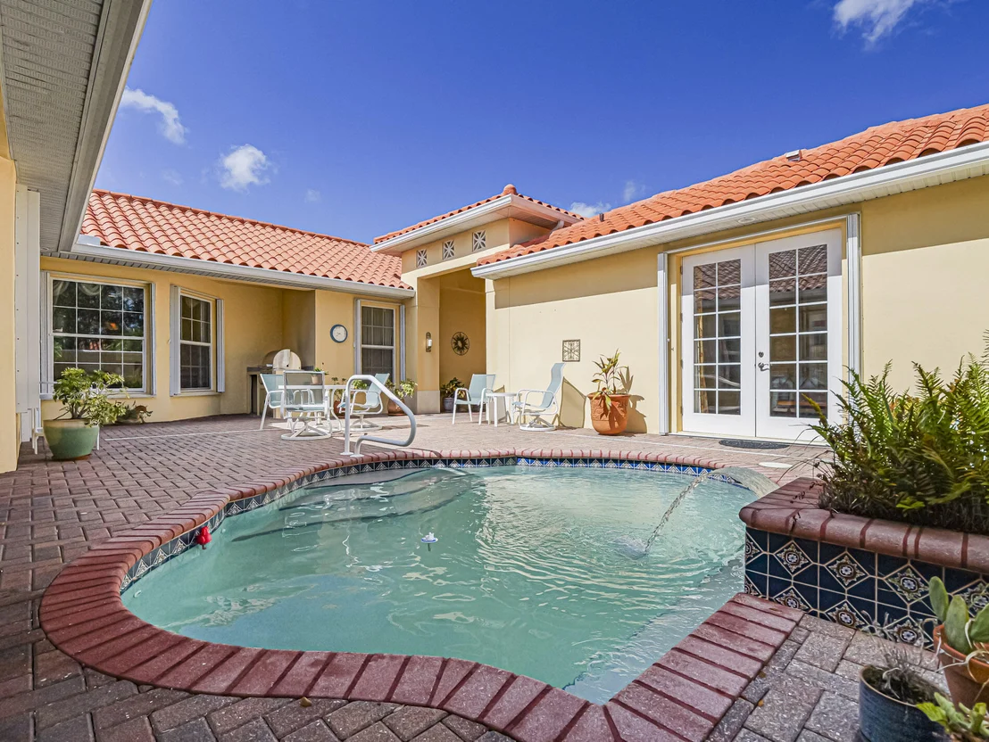 Photo of 5837 Pine Ridge Circle