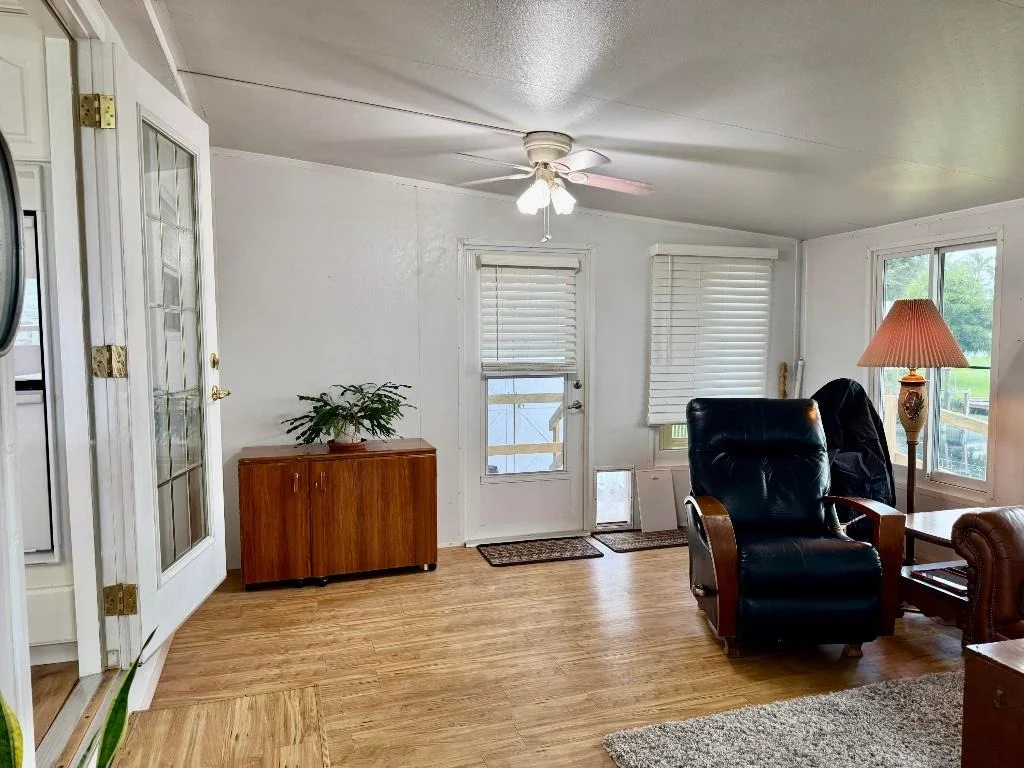 Photo of 1903 SE 30th Street S