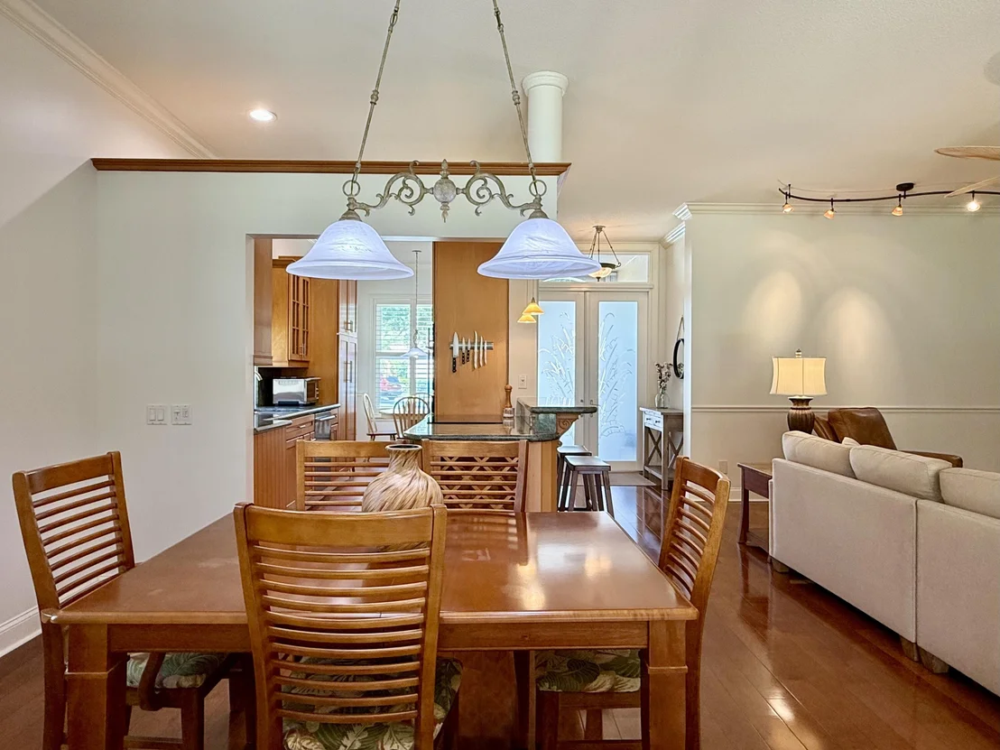 Photo of 187 Hampton Circle