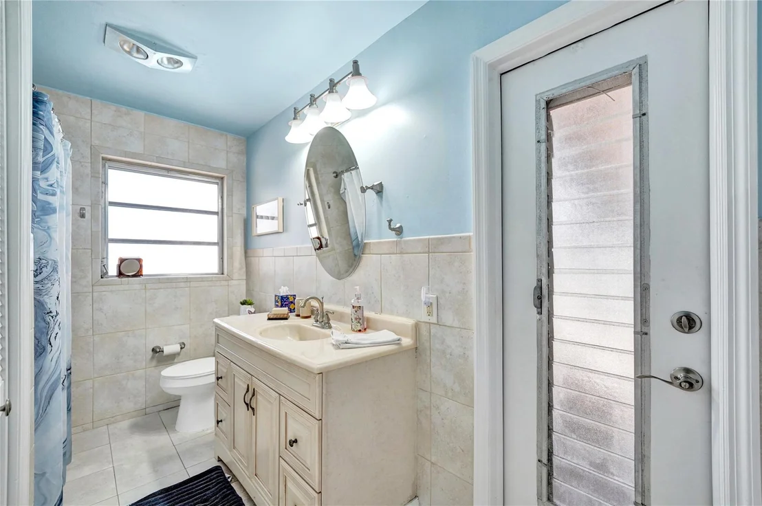 Photo of 4060 NE 26th Avenue