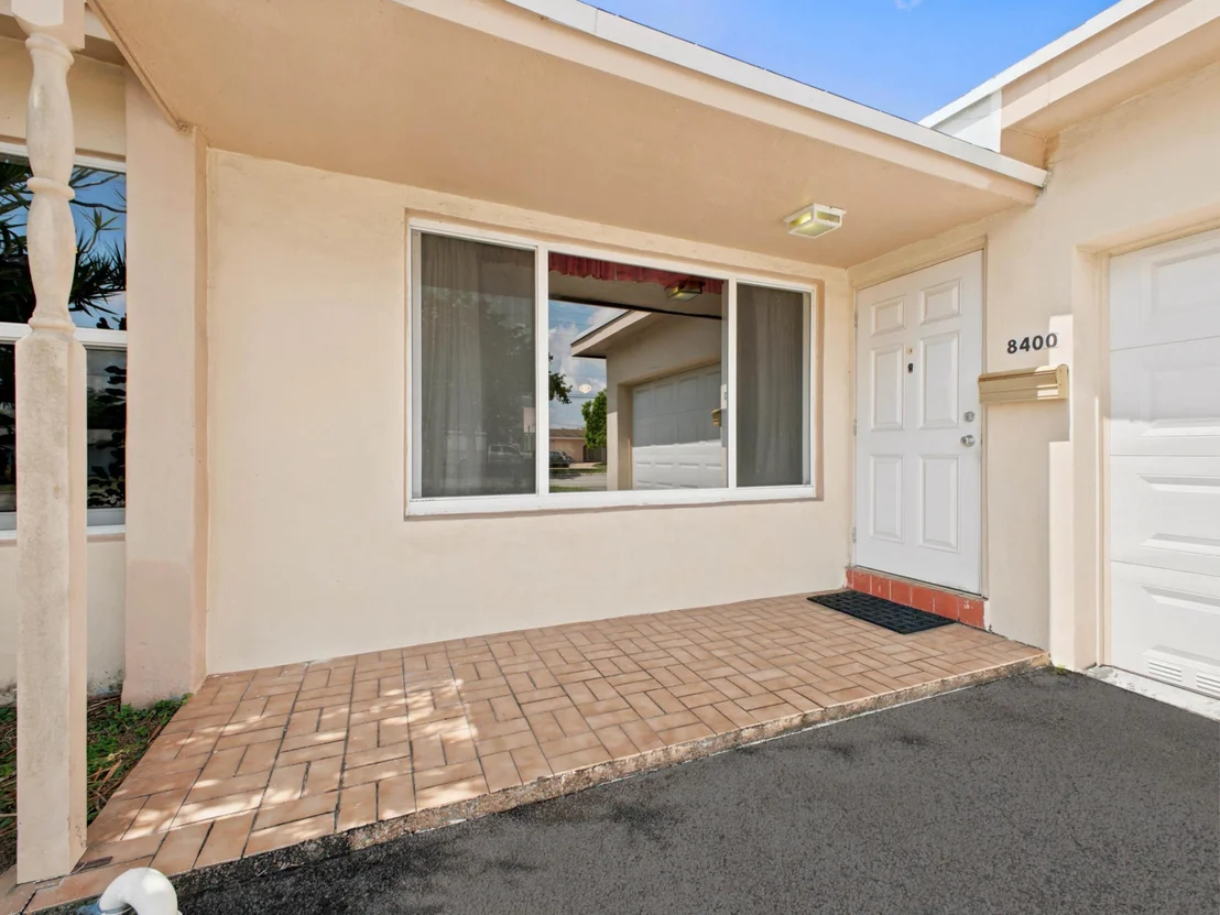 Photo of 8400 Sunset Strip