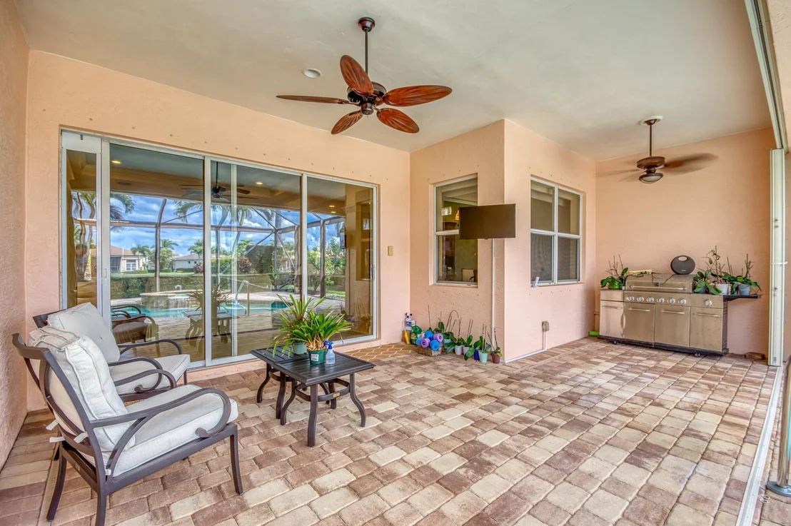 Photo of 10565 La Strada