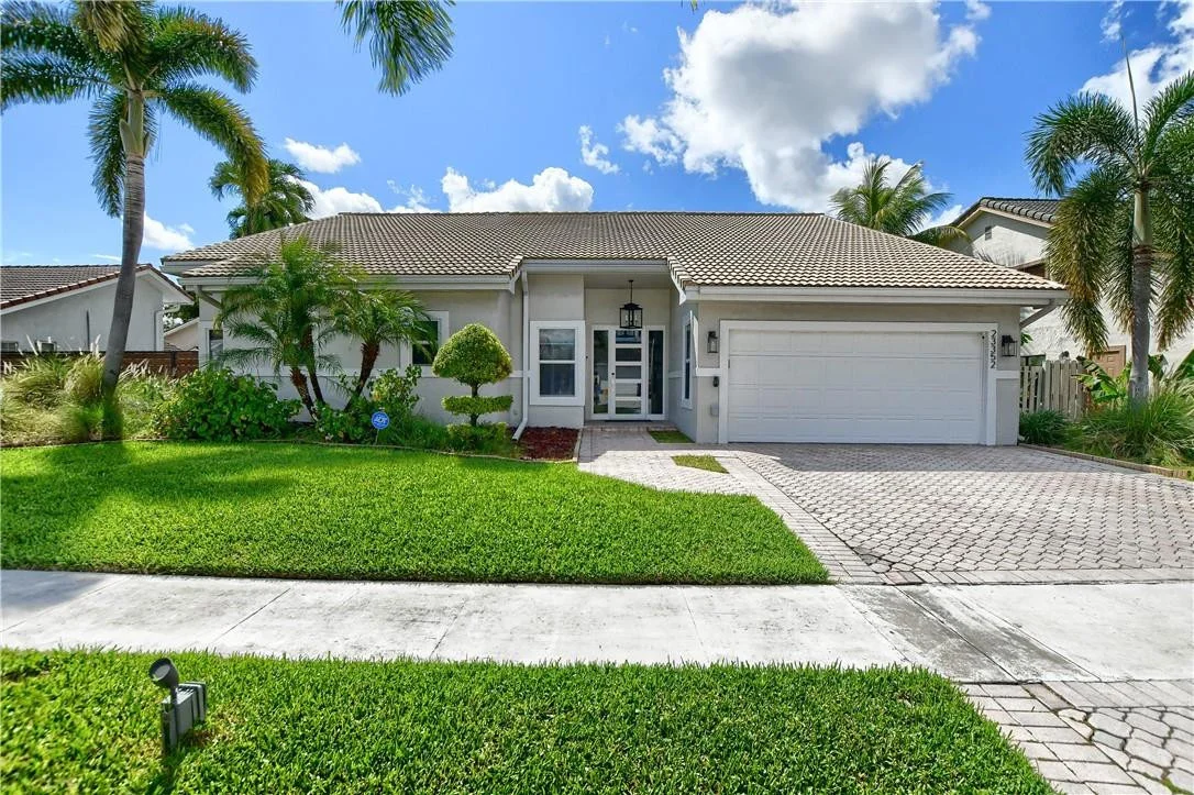 Photo of 23352 Lago Mar Circle