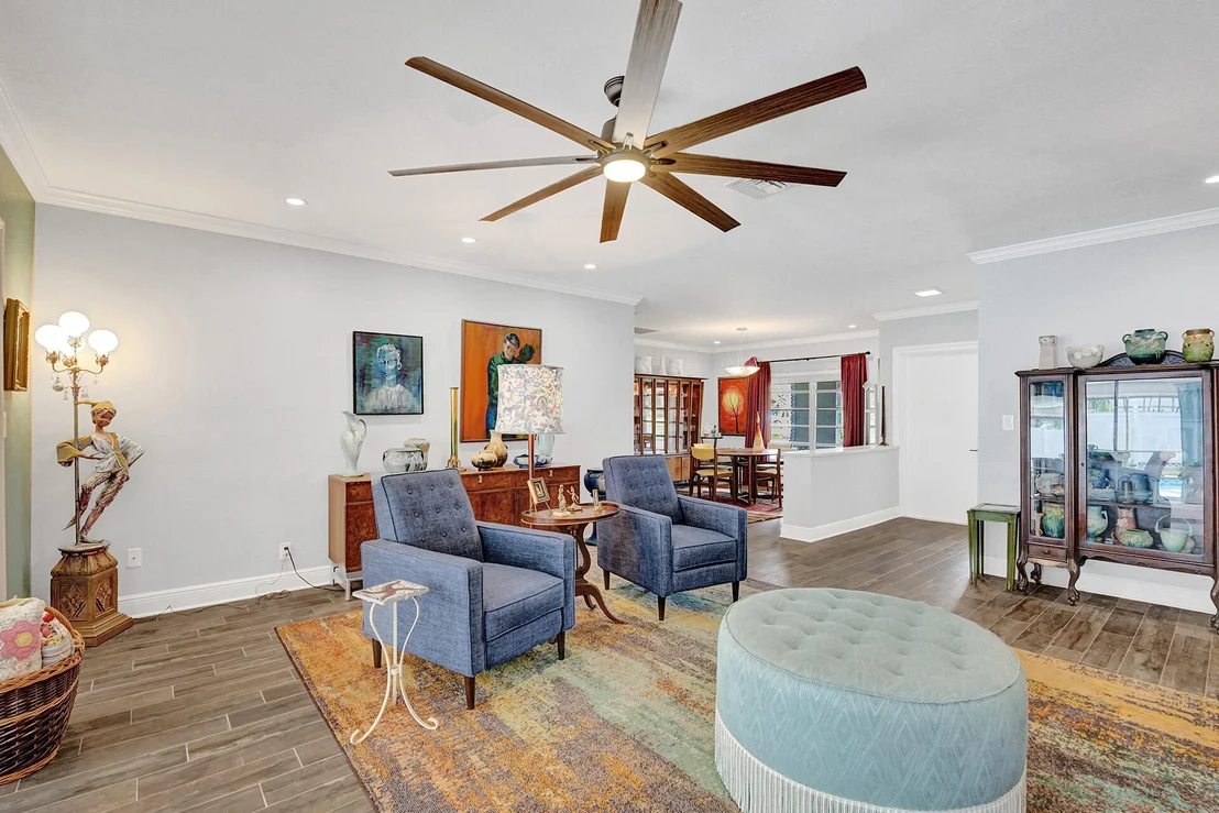 Photo of 3604 Sherwood Boulevard