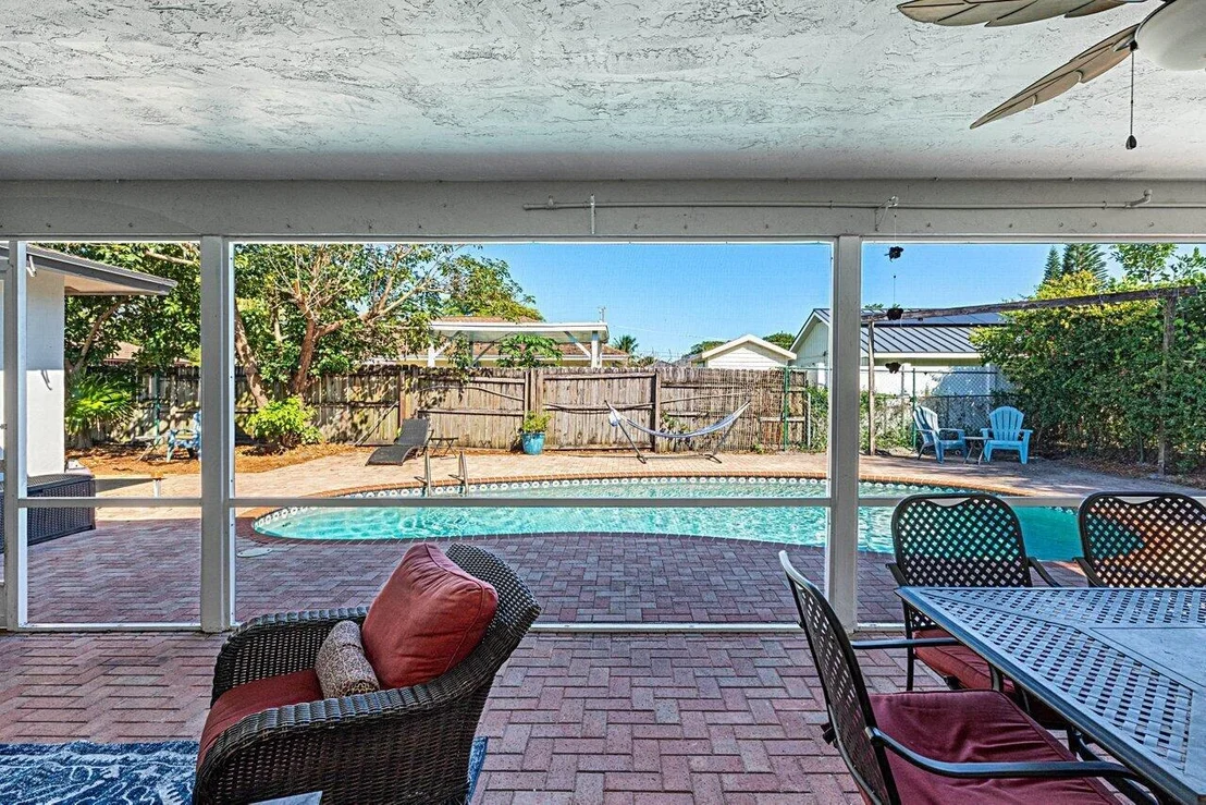 Photo of 641 West Drive