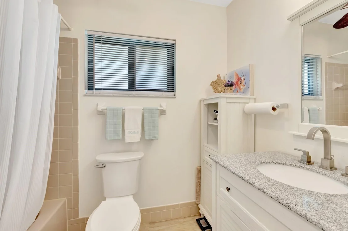 Photo of 4336 Palm Forest Drive