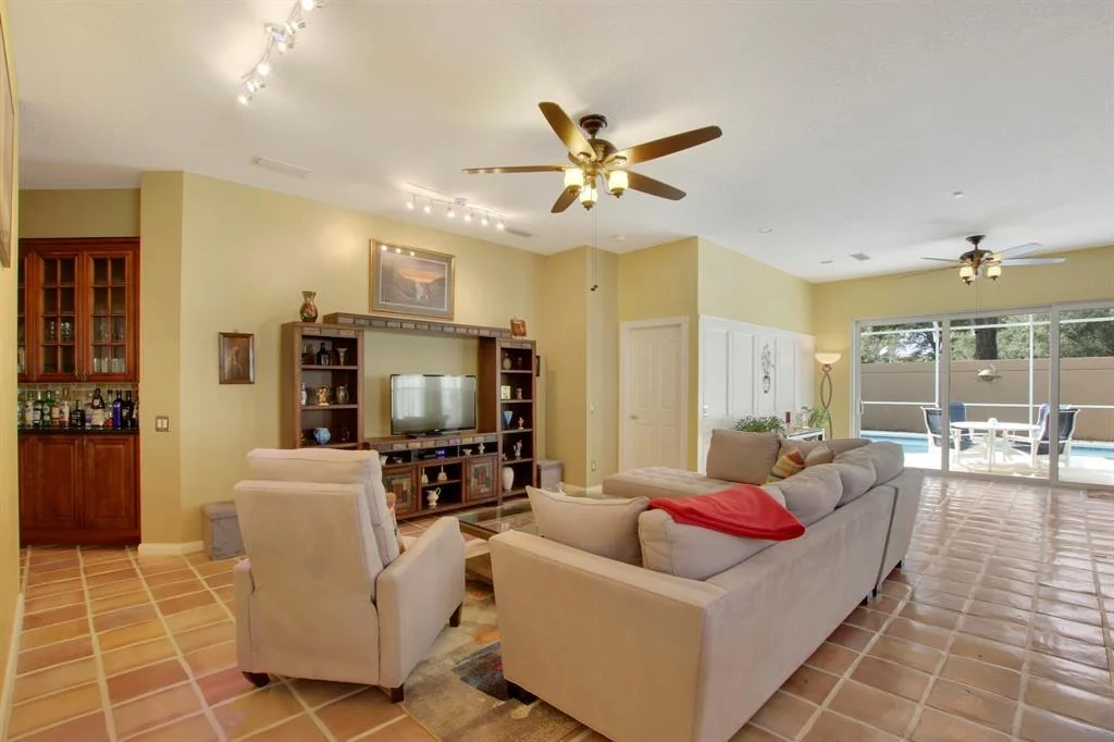 Photo of 110 S Hampton Drive