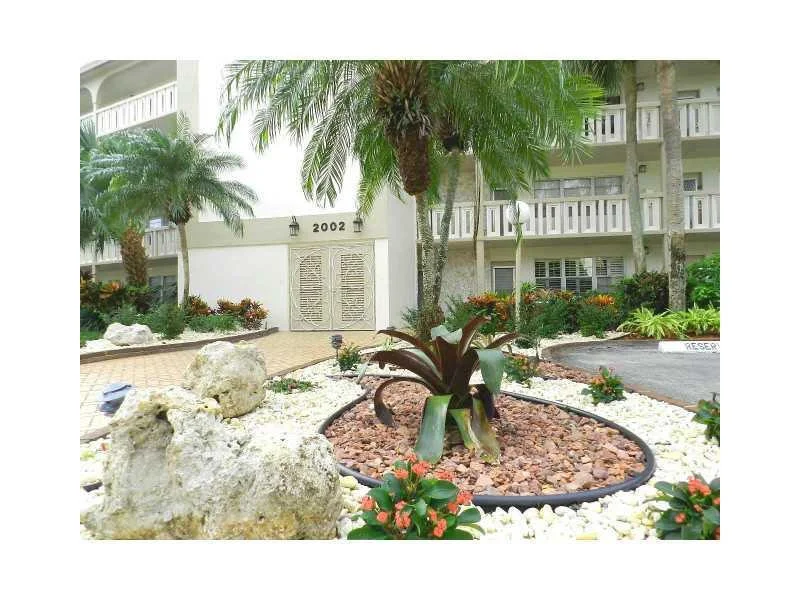 Photo of Unit E3 at 2002 Granada Drive