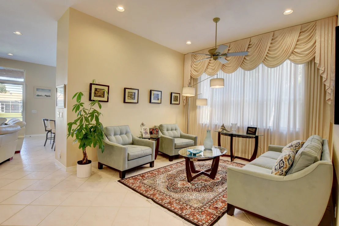 Photo of 7467 Viale Caterina