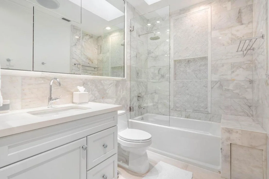 Photo of 2160 SE Golfview Lane
