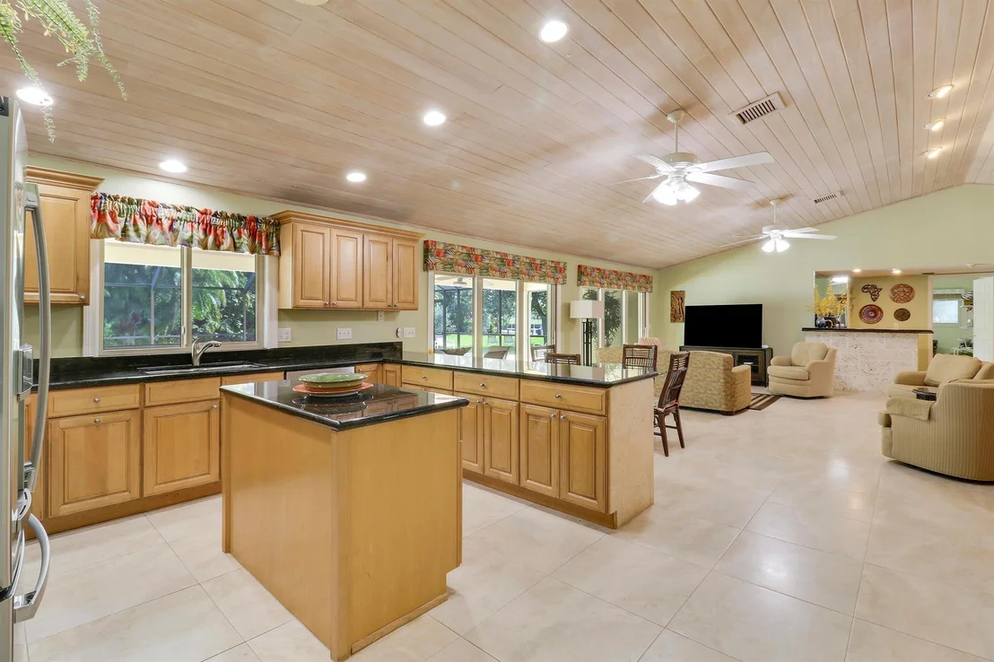 Photo of 3774 SE Fairway E