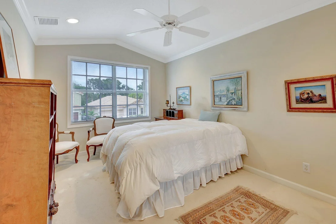 Photo of 4899 N Classical Boulevard
