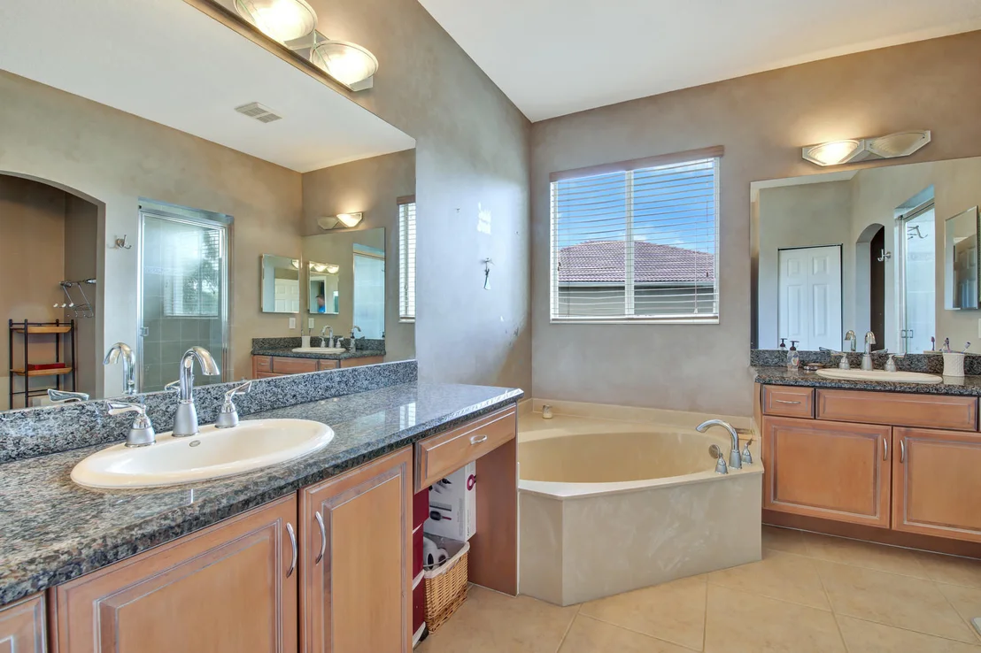 Photo of 8102 Viale Matera