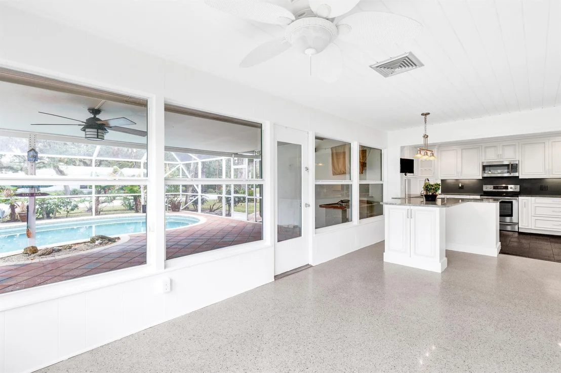Photo of 215 Conn Way