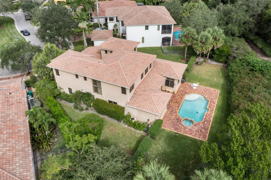 Photo of 8100 Emerald Avenue