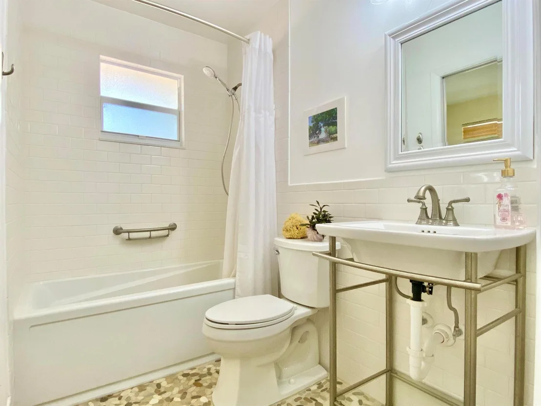 Photo of 16844 127 Drive N