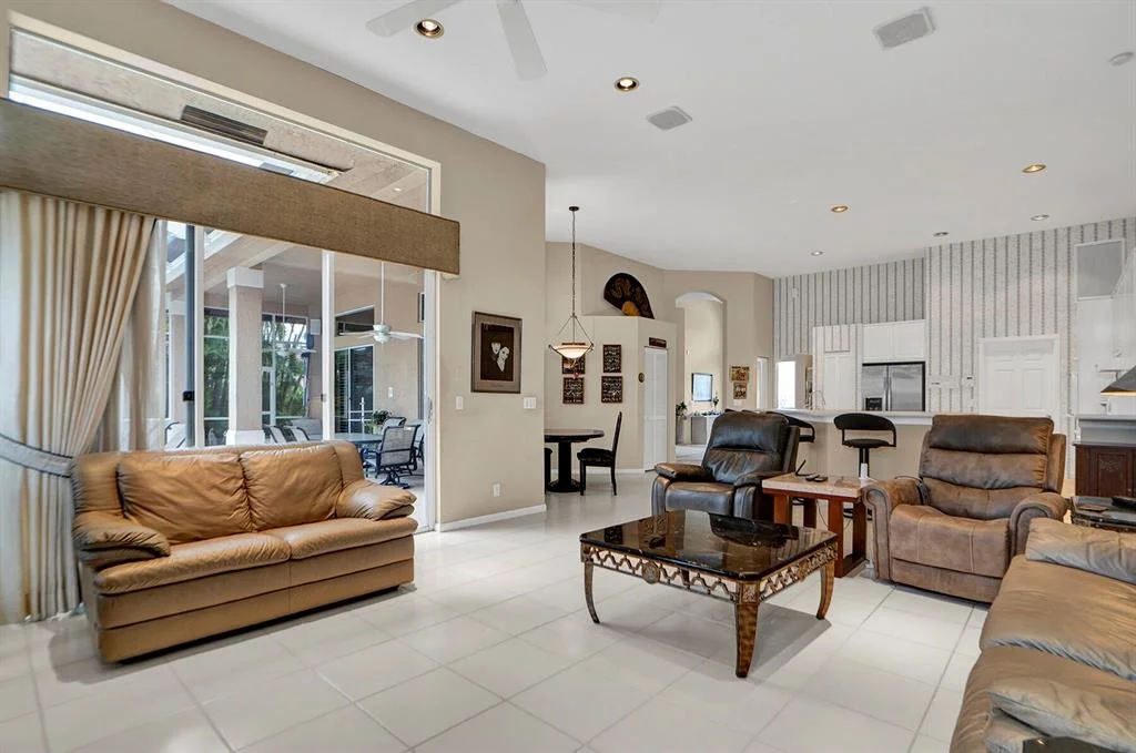 Photo of 10833 King Bay Drive