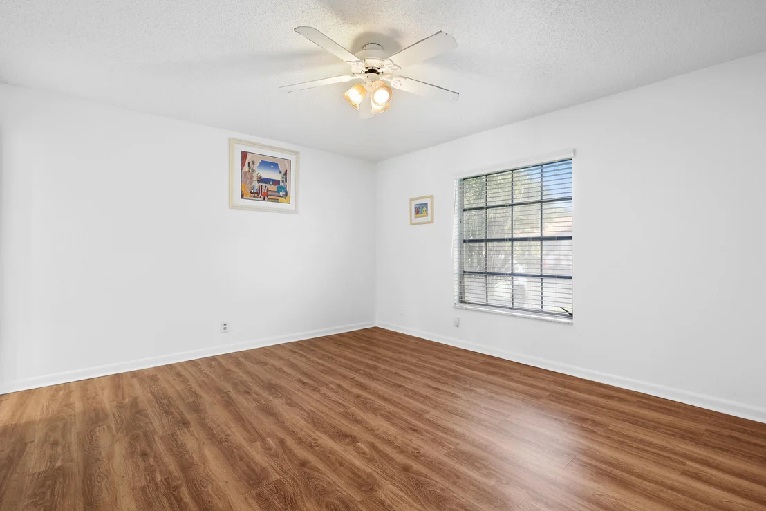 Photo of 16004 Laurel Oak Circle