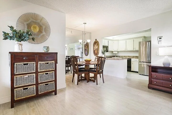 Photo of Unit D1 at 306 Pine Ridge Circle
