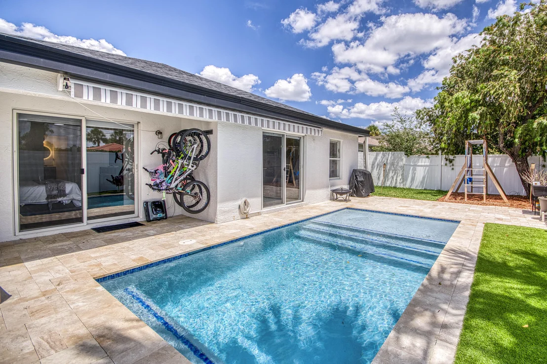 Photo of 6036 Azalea Circle