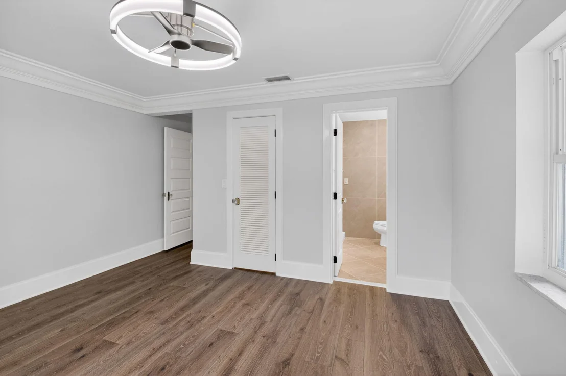 Photo of 105 NW 8TH Place