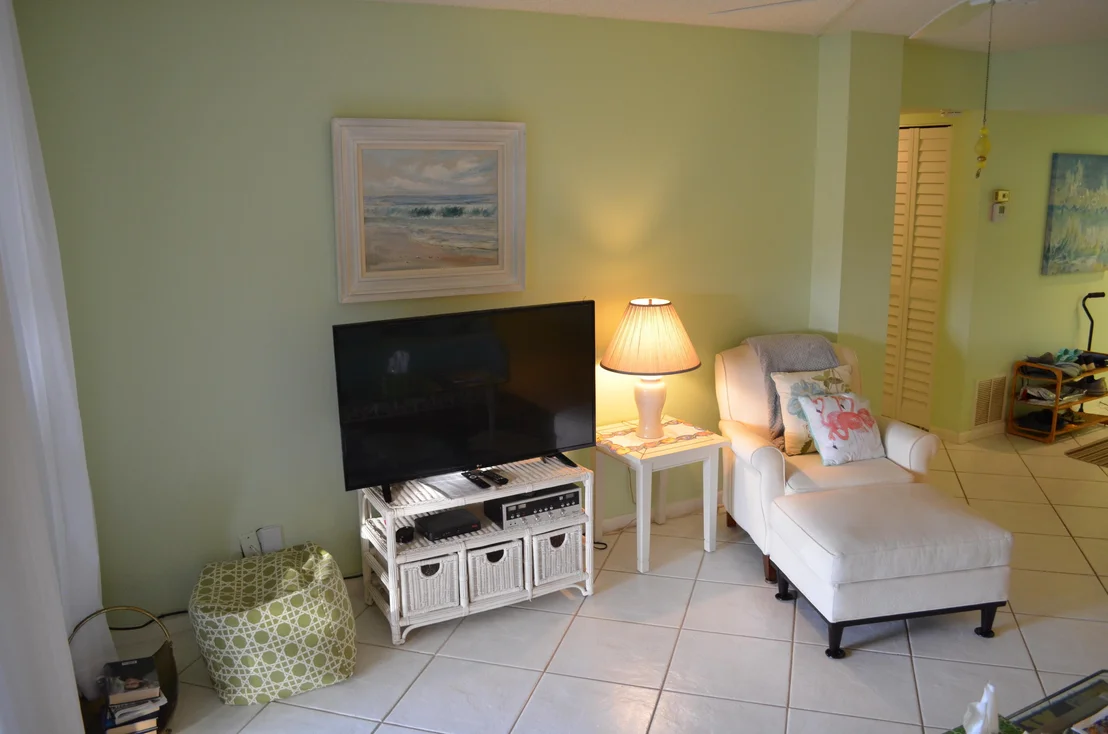 Photo of Unit 224 at 5190 Las Verdes Circle