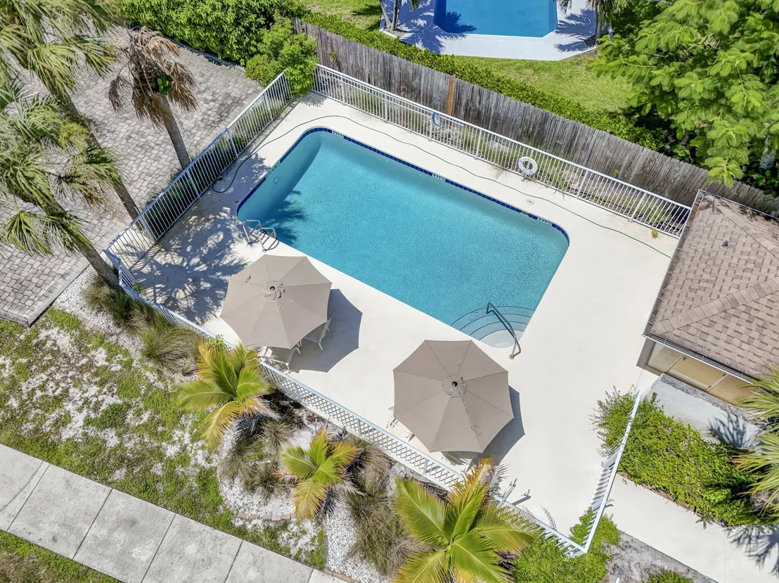 Photo of Unit 7 at 479 Tequesta Drive
