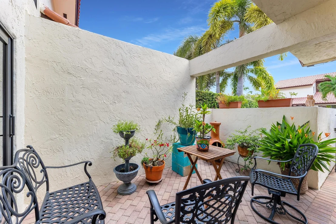 Photo of 6727 Tiburon Circle