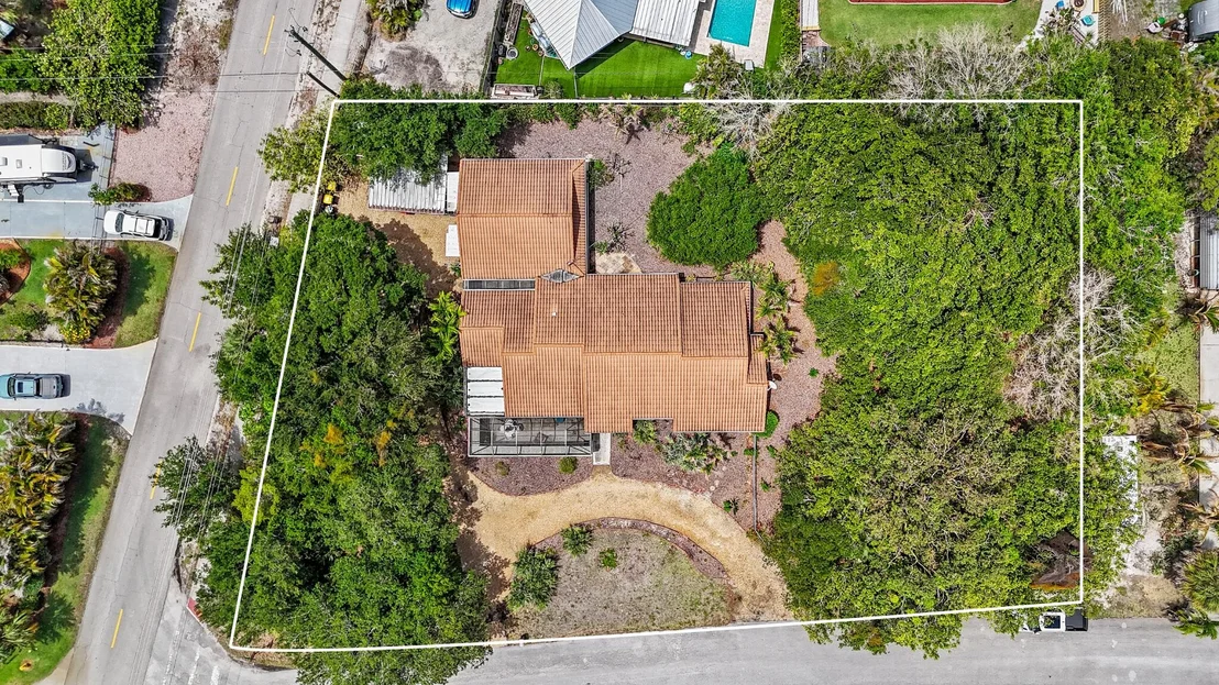 Photo of 4873 SE Bayshore Terrace